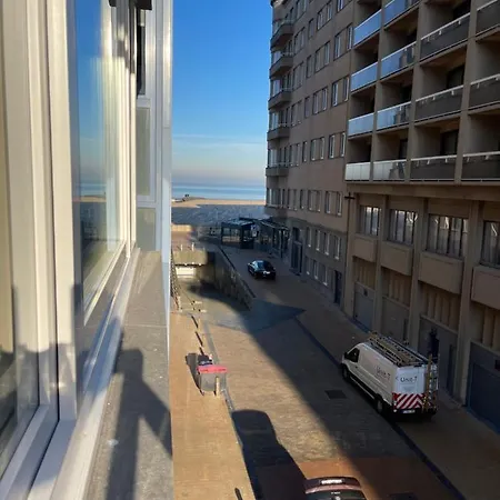 Logies One Room, Sea View 4* Ostend